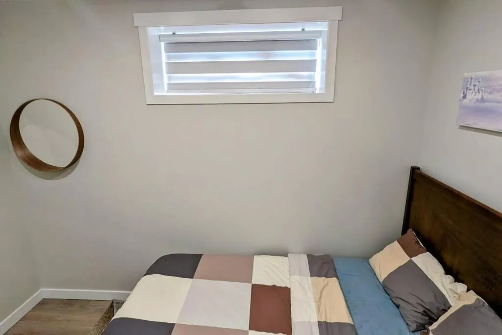 Cozy Basement For A Lovely Stay & Perfect For Wfh Edmonton Holiday home